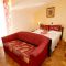 Apartmány a pokoje Duće 10078, Duće - Dvoulůžkový pokoj 3 s manželskou postelí, terasou a výhledem na moře -  