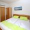 Apartments and rooms Split 15260, Split - Quadruple Room 4 with Private Bathroom -  