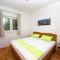 Ferienwohnungen und Zimmer Split 15260, Split - Vierbettzimmer 4 mit eigenem Bad -  