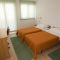 Ferienwohnungen und Zimmer Brela 15345, Brela - Apartment 4 mit Balkon -  