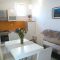 Apartments Sreser 15499, Sreser - Apartment 4 with Terrace -  