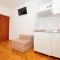 Apartments and rooms Gradac 16009, Gradac - Apartment - studio a (2+1) -  