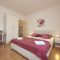 Apartamentos y habitaciones Trogir 16266, Trogir - Habitación b (2+1) -  