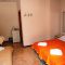 Apartments and rooms Brela 16274, Brela - Room b (2+1) -  