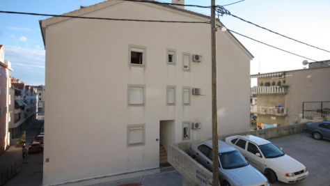 Apartments Omiš 17014, Omiš - Exterior