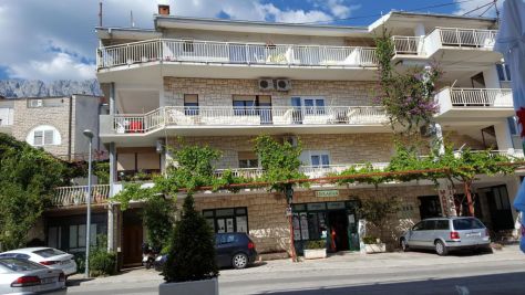 Апартаменты Makarska 17531, Makarska - Экстерьер