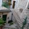 Apartamentos y habitaciones Split 17946, Split - Patio