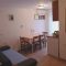 Apartments and rooms Seline 18242, Seline - Apartment a (2+2) -  