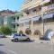 Apartamentos y habitaciones Makarska 20203, Makarska - Aparcamiento