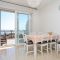 Apartments and rooms Makarska 20207, Makarska - Apartment d (4+2) -  