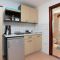 Apartments and rooms Trogir 20558, Trogir - Apartment - studio a (2+0) -  