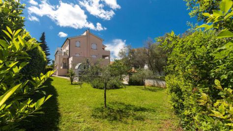 Apartments Malinska 21246, Malinska - Exterior