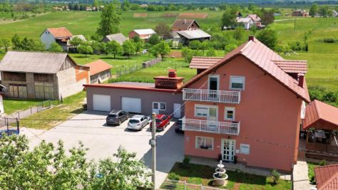 Apartments OTOČAC 22606, Otočac - Exterior