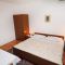 Apartments and rooms Stari Grad 2580, Stari Grad - Double room 3 with Private Bathroom -  