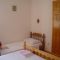 Rooms Suđurađ 3419, Suđurađ - Double room 2 with Terrace and Sea View -  