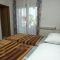 Ferienwohnungen und Zimmer Lovran 3510, Lovran - Doppelzimmer 1 mit Terrasse -  