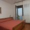 Apartamentos y habitaciones Mali Lošinj 3610, Mali Lošinj - Habitación Doble 1 con balcón y vistas al mar -  