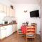 Ferienwohnungen und Zimmer Promajna 3676, Promajna - Apartment 1 mit Balkon und Meerblick -  