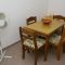 Apartments Omiš 3794, Omiš - Studio 2 with Terrace and Sea View -  