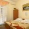 Pokoje Split 3966, Split - Dvoulůžkový pokoj 1 s manželskou postelí a balkónem -  