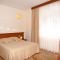 Pokoje Split 4226, Split - Dvoulůžkový pokoj 2 s manželskou postelí a vlastní koupelnou -  