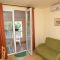 Ferienwohnungen und Zimmer Vodice 4237, Vodice - Apartment 2 mit Terrasse -  