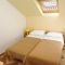 Apartmány a pokoje Korčula 4442, Korčula - Dvoulůžkový pokoj 3 s manželskou postelí a vlastní koupelnou -  