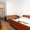 Ferienwohnungen und Zimmer Trpanj 4511, Trpanj - Doppelzimmer 2 mit Balkon und Meerblick -  