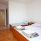 Pokoje Mlini 4766, Mlini - Dvoulůžkový pokoj 3 s manželskou postelí, balkonem a výhledem na moře -  