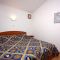 Apartmány a pokoje Trogir 4788, Trogir - Dvoulůžkový pokoj 1 s manželskou postelí, terasou a výhledem na moře -  
