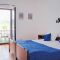 Apartamentos y habitaciones Seget Vranjica 5085, Seget Vranjica - Habitación Doble 1 con balcón y vistas al mar -  