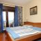 Pokoje Lovran 5154, Lovran - Dvoulůžkový pokoj 2 s manželskou postelí, balkonem a výhledem na moře -  