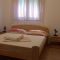 Ferienwohnungen Rogoznica 5182, Rogoznica - Apartment 5 mit Terrasse und Meerblick -  