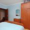 Apartmány a pokoje Vrbnik 5210, Vrbnik - Dvoulůžkový pokoj 3 s manželskou postelí a balkónem -  