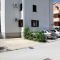 Apartments Baška 5333, Baška - Parking lot