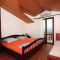 Apartments Supetar 5536, Supetar - Three-Bedroom Apartment 1 -  