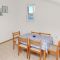 Apartments and rooms Sevid 5858, Sevid - Three-Bedroom Apartment 1 -  