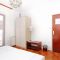 Apartmani i sobe Makarska 5913, Makarska - Dvokrevetna soba 1 s bračnim krevetom s terasom -  