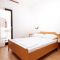 Apartmány a pokoje Makarska 5913, Makarska - Dvoulůžkový pokoj 2 s manželskou postelí a balkónem -  
