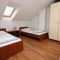 Апартаменты и комнаты Biograd na Moru 5991, Biograd na moru - Двухместный номер 1 с 1 двуспальной кроватью и дополнительной кроватью -  