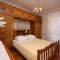 Apartmány a pokoje Novalja 6159, Novalja - Dvoulůžkový pokoj 5 s manželskou postelí a terasou -  