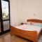 Ferienwohnungen und Zimmer Starigrad 6215, Starigrad - Doppelzimmer 3 mit Terrasse und Meerblick -  