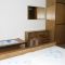 Sobe Makarska 6548, Makarska - Dvokrevetna soba 1 s bračnim krevetom i balkonom s pogledom na more -  