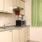 Ferienwohnungen und Zimmer Seget Vranjica 6613, Seget Vranjica - Apartment 2 mit Balkon und Meerblick - Küche