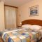 Ferienwohnungen und Zimmer Seget Vranjica 6614, Seget Vranjica - Doppelzimmer 2 mit Balkon und Meerblick -  