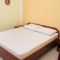 Apartmanok és szobák Rogoznica 6631, Rogoznica - Szoba kétszemélyes ággyal 3 - erkéllyel -  