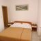 Pokoje Žuljana 6633, Žuljana - Dvoulůžkový pokoj 1 s manželskou postelí, terasou a výhledem na moře -  