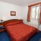 Pokoje Trogir 6641, Trogir - Dvoulůžkový pokoj 4 s manželskou postelí a vlastní koupelnou -  