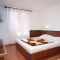Rooms Drašnice 6711, Drašnice - Double Room 8 with Extra Bed -  