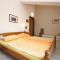 Pokoje Vrsar 6723, Vrsar - Dvoulůžkový pokoj 6 s manželskou postelí a terasou -  